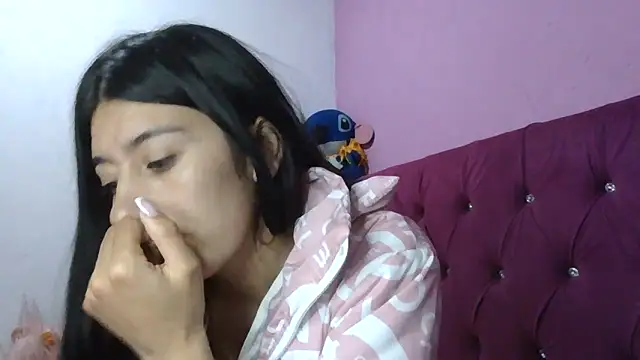 TaylorLove- online show from 17, 12, 2025