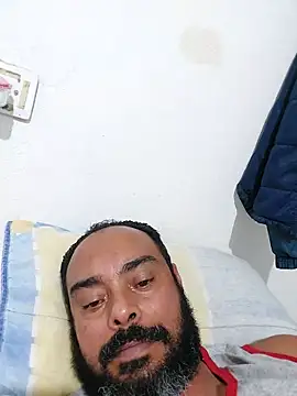 Snapshot of avatazo chatting on 3, 12, 2025 avatazo online show from 3, 12, 2025