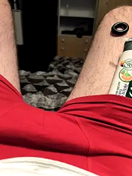 Snapshot of hornymilk87 chatting on 1, 12, 2025 hornymilk87 online show from 1, 12, 2025