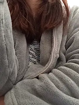 gatitachula93 online show from 14, 4, 2026