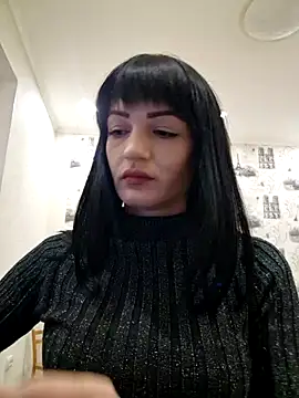 Snapshot of adelXsecret chatting on 2, 12, 2025 adelXsecret online show from 2, 12, 2025