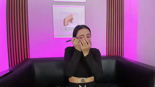 Ariana collinss online show from 15, 7, 2026