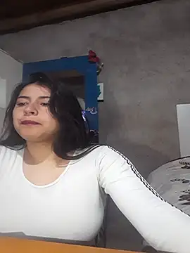 Snapshot of Estefanny_Lolyy chatting on 15, 6, 2026 Estefanny Lolyy online show from 15, 6, 2026