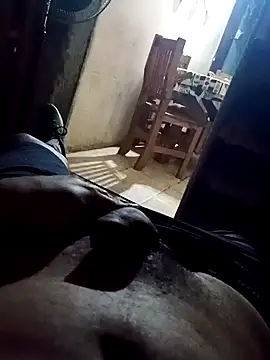 Snapshot of goldenpen1993 chatting on 1, 12, 2025 goldenpen1993 online show from 1, 12, 2025