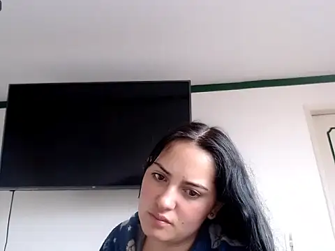 MisNicol online show from 9, 4, 2026