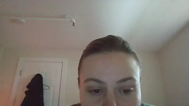 Estherjude online show from 2, 12, 2025