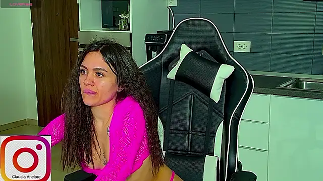 SiennaLuxexx online show from 9, 2, 2026