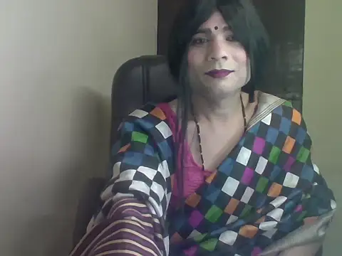 Lovely Ladyboy star online show from 12, 2, 2026