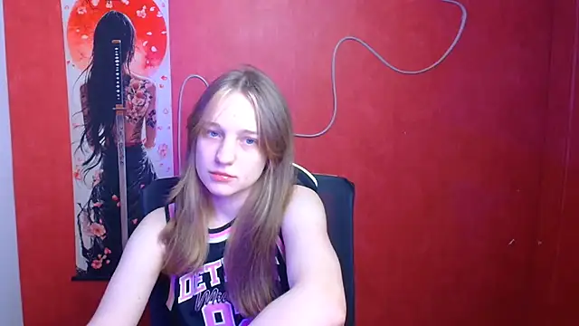 Katie Rosiee online show from 15, 12, 2025