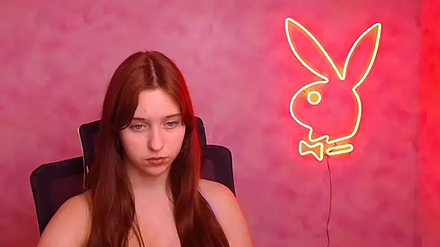 Lilu May online show from 4, 12, 2025