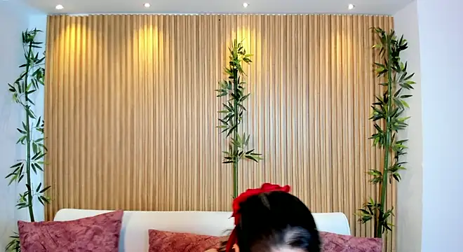 TiffanyHoustton online show from 25, 5, 2026