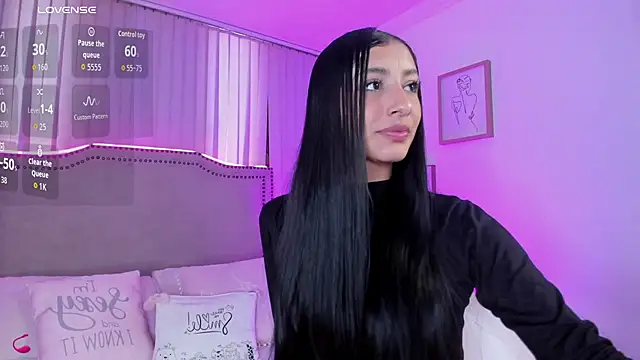 Snapshot of lya__brown chatting on 15, 7, 2026 lya brown online show from 15, 7, 2026
