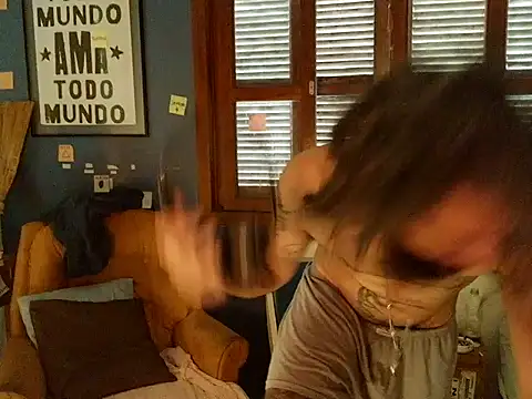 Snapshot of ooproprio chatting on 28, 4, 2026 ooproprio online show from 28, 4, 2026