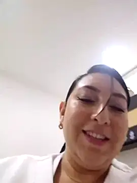 Valeria montana  online show from 25, 2, 2026