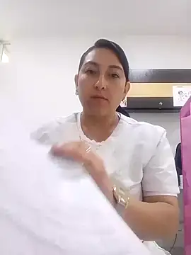 Snapshot of Valeria_montana_ chatting on 2, 6, 2026 Valeria montana online show from 2, 6, 2026
