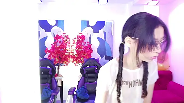 Rin Noohara online show from 25, 7, 2026