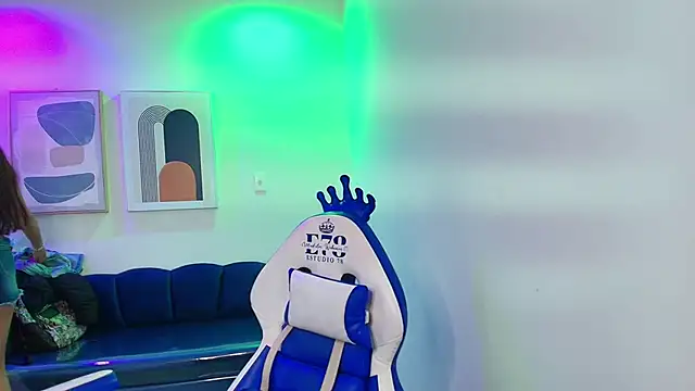 Nicole sounders online show from 5, 2, 2026