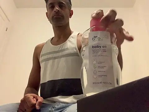 Snapshot of RandyRik chatting on 2, 12, 2025 RandyRik online show from 2, 12, 2025