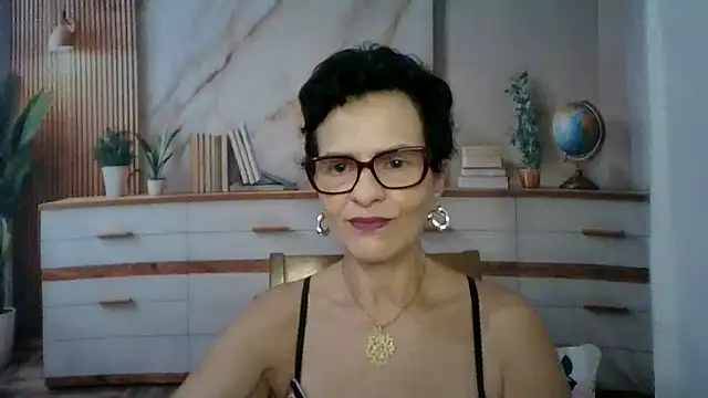 Snapshot of Luna-Hot0802 chatting on 20, 2, 2026 Luna-Hot0802 online show from 20, 2, 2026