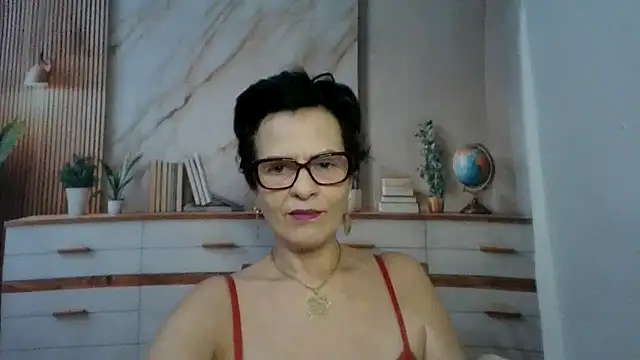 Snapshot of Luna-Hot0802 chatting on 2, 3, 2026 Luna-Hot0802 online show from 2, 3, 2026
