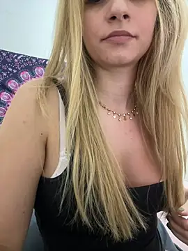 bellastormi  online show from 20, 4, 2026