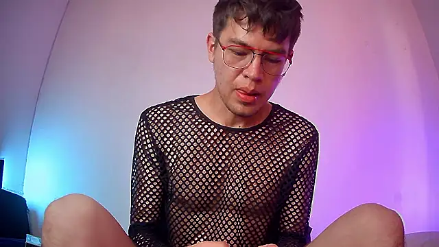 Snapshot of nicolatinboy chatting on 25, 2, 2026 nicolatinboy online show from 25, 2, 2026