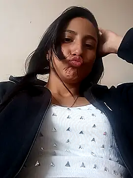 Vera Luna  online show from 17, 1, 2026