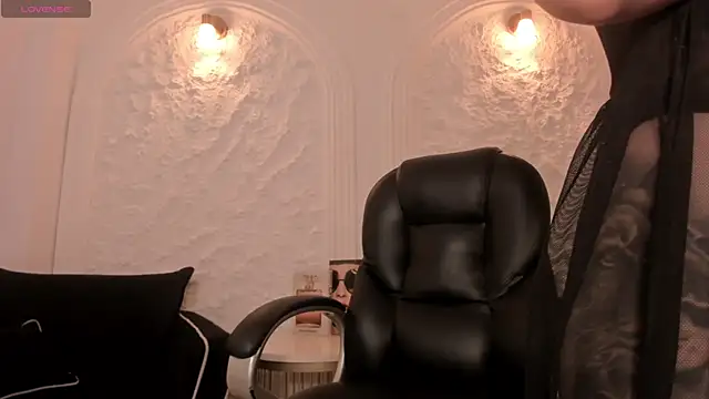 MadisonKane online show from 5, 4, 2026