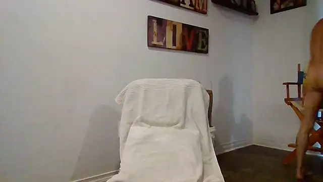 Snapshot of johnnymarino1010 chatting on 16, 6, 2026 johnnymarino1010 online show from 16, 6, 2026