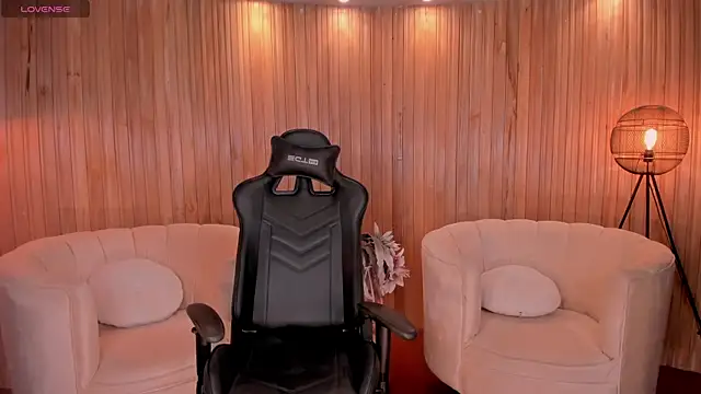 Snapshot of ChloeManson chatting on 6, 3, 2025 ChloeManson online show from 6, 3, 2025