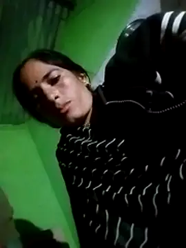 Snapshot of mayankahotxx chatting on 3, 12, 2025 mayankahotxx online show from 3, 12, 2025