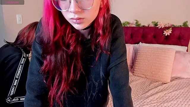 Snapshot of Eros_Nyx_ chatting on 9, 6, 2026 Eros Nyx online show from 9, 6, 2026