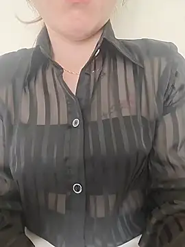 Snapshot of Baby-Linh chatting on 23, 6, 2026 Baby-Linh online show from 23, 6, 2026