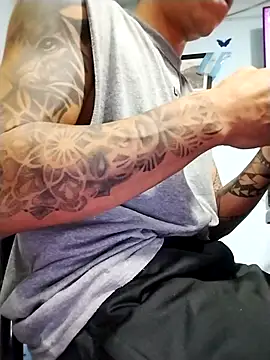 Snapshot of Eliazs2316- chatting on 3, 12, 2025 Eliazs2316- online show from 3, 12, 2025