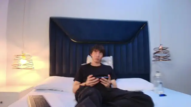 Snapshot of JeffBellfort chatting on 9, 6, 2026 JeffBellfort online show from 9, 6, 2026