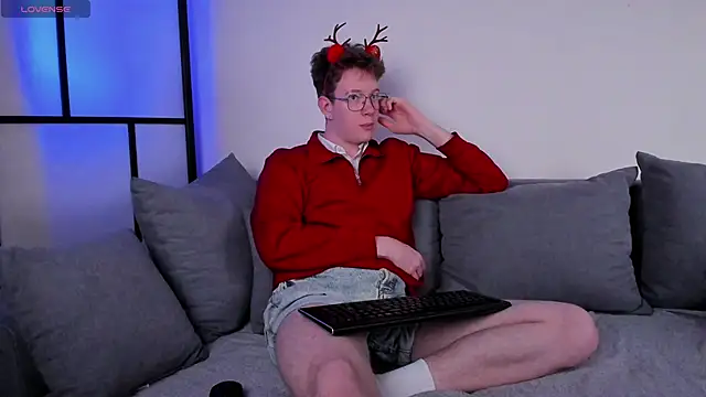 Teddy Parkers online show from 3, 12, 2025