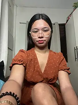 Snapshot of voganmarie chatting on 10, 2, 2026 voganmarie online show from 10, 2, 2026