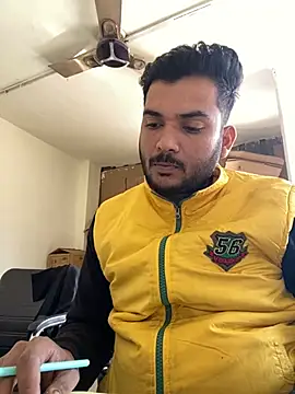 Snapshot of reyansh20134 chatting on 5, 2, 2026 reyansh20134 online show from 5, 2, 2026