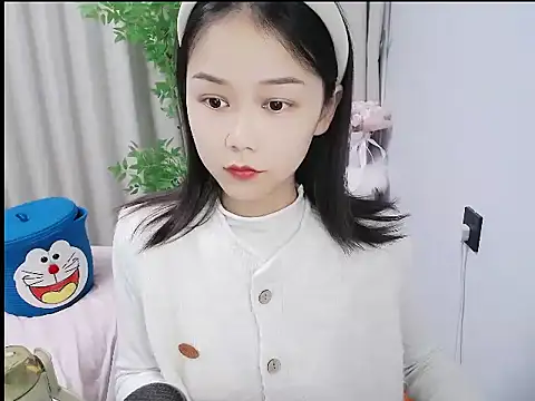 Snapshot of mili923 chatting on 19, 12, 2025 mili923 online show from 19, 12, 2025
