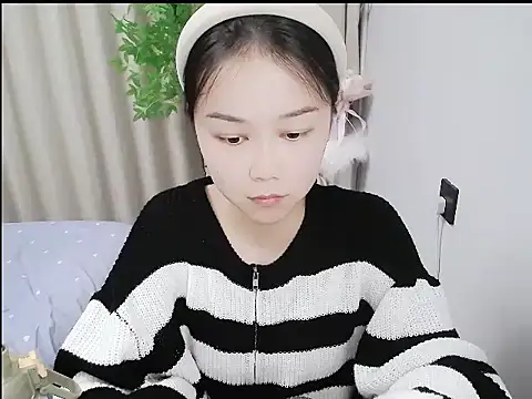 Snapshot of mili923 chatting on 12, 2, 2026 mili923 online show from 12, 2, 2026