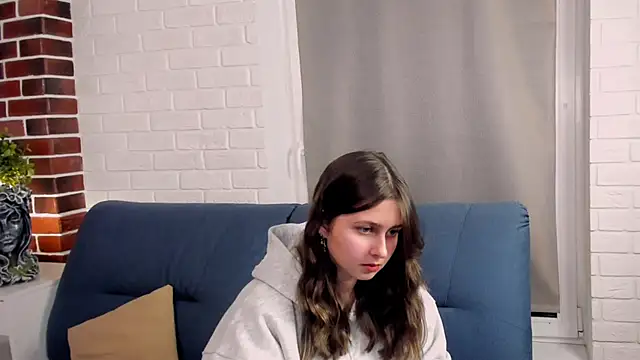 Snapshot of DanetteSaab chatting on 3, 12, 2025 DanetteSaab online show from 3, 12, 2025