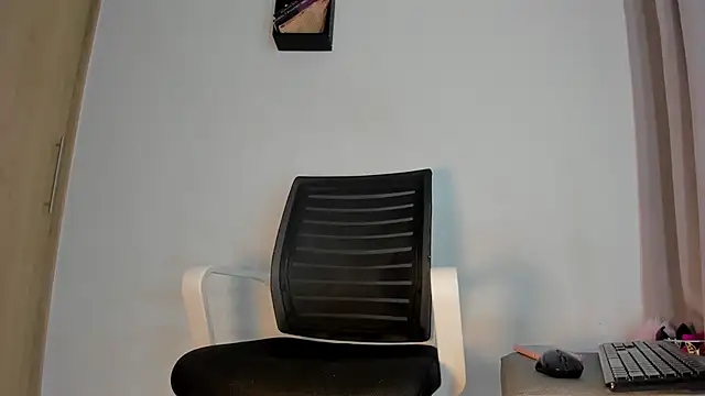 Nanny 11 online show from 6, 4, 2026