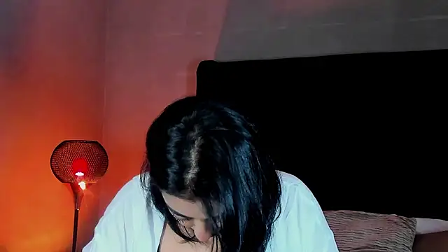 TaniaRedd  online show from 18, 3, 2026