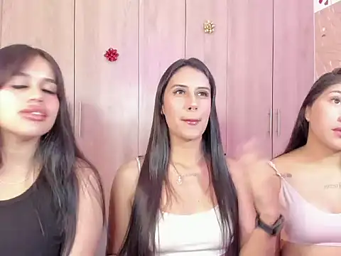 Snapshot of Miss_samantha3_ chatting on 5, 1, 2026 Miss samantha3 online show from 5, 1, 2026