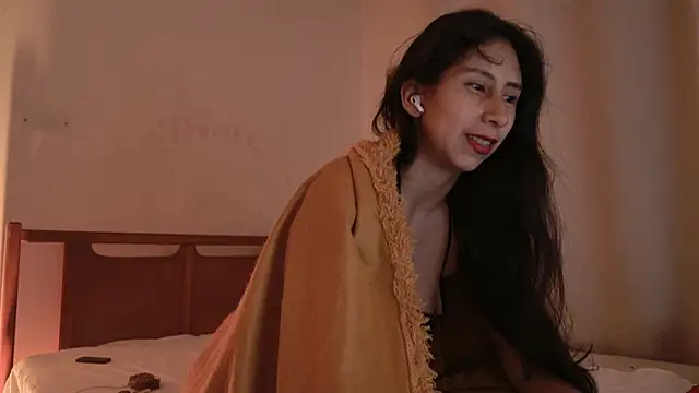 Snapshot of MoonLipsON- chatting on 19, 7, 2026 MoonLipsON- online show from 19, 7, 2026