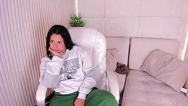 MarelynSummer online show from 8, 4, 2026