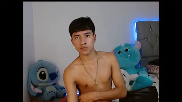 Snapshot of Sebas_Ross04 chatting on 4, 3, 2026 Sebas Ross04 online show from 4, 3, 2026