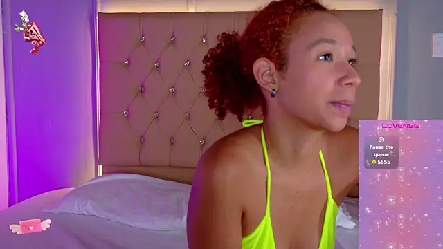 EmmaLawrence  online show from 24, 3, 2026