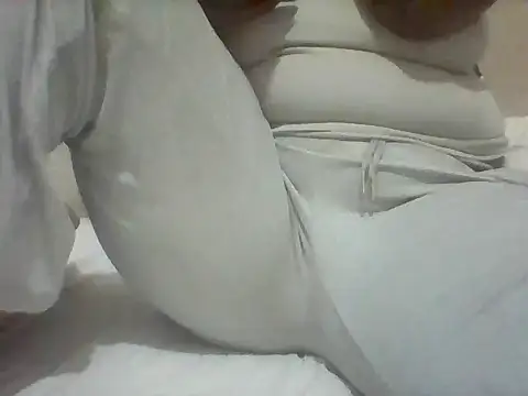 Snapshot of Thand03 chatting on 21, 7, 2026 Thand03 online show from 21, 7, 2026