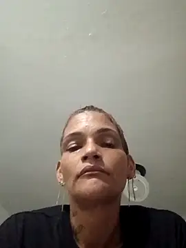 Snapshot of RicanCand chatting on 4, 12, 2025 RicanCand online show from 4, 12, 2025